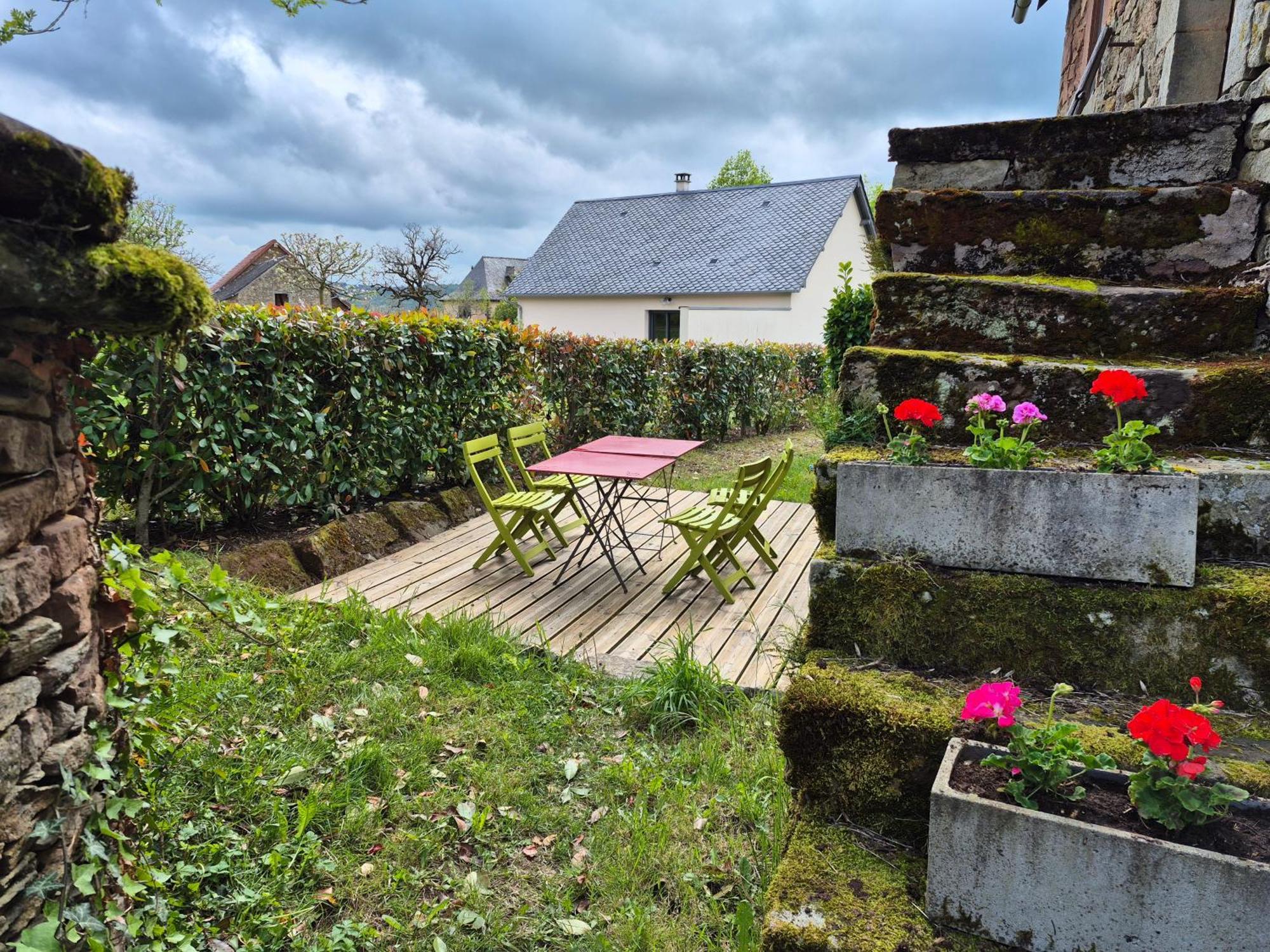 L'Herbe Est Plus Verte Beynat Exterior foto